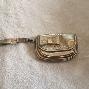 Jessica Simpson wristlet